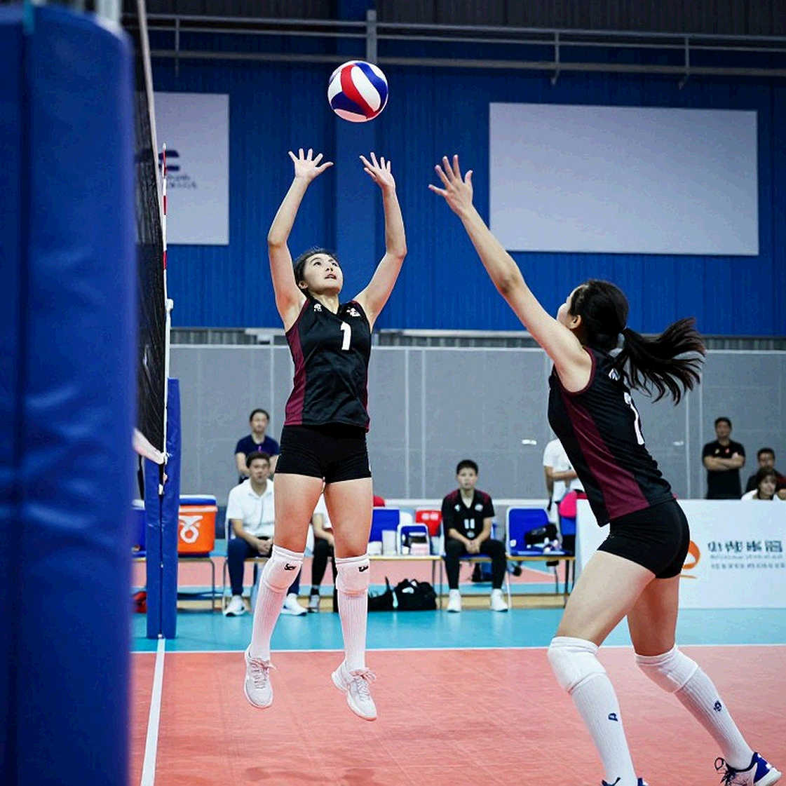 Nebraska số 1 trong bảng 16 đội đầu tiên của ủy ban NCAA: khi bảng thành tích không còn là thước đo