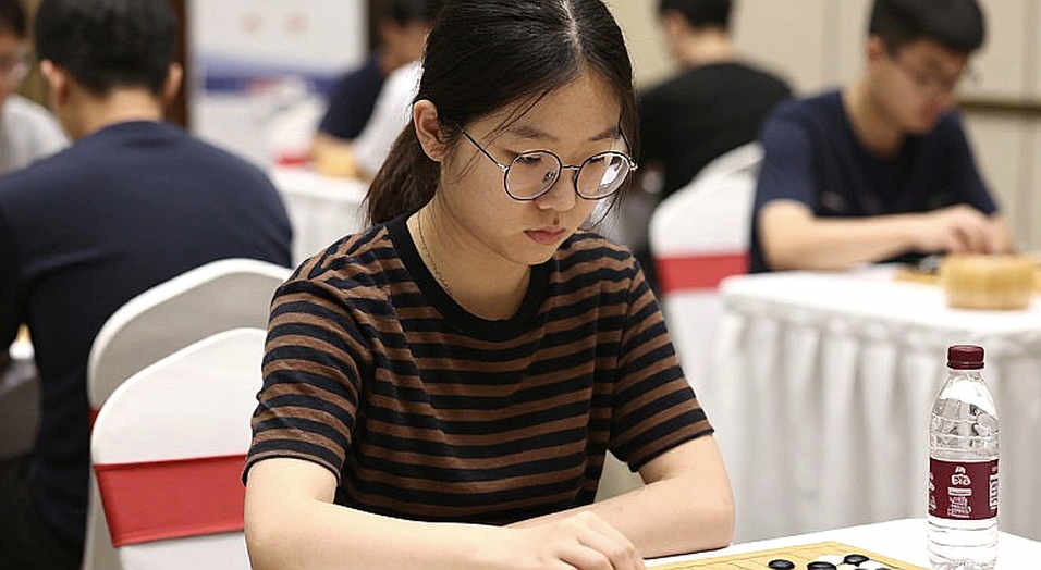 Carlsen Experiments with Rare 3.f6 Opening, Sindarov Holds Draw in 2026 Global Chess League