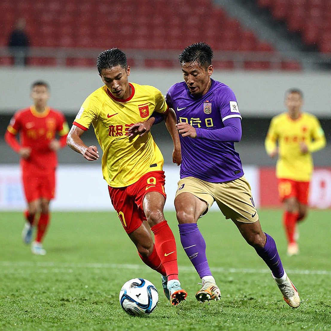 5-3-2 của Kim Sang Sik: Canh bạc tuyến giữa và bài toán chưa có đáp án