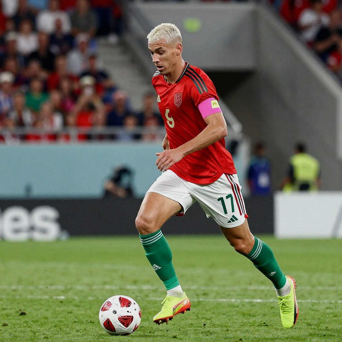 Việt Nam 4-2 Pakistan: Băng ghế dự bị cứu một hiệp một đầy lỗ hổng