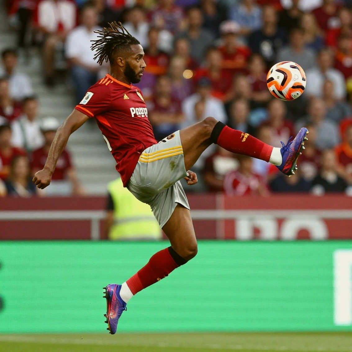 Lisandro Martinez, Roy Keane và vết nứt quản trị ở Manchester United