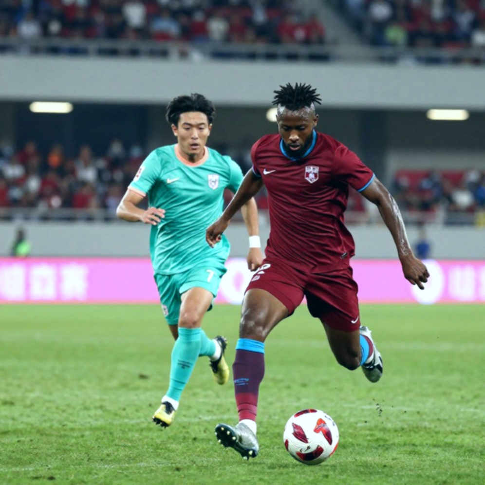 Diego Forlán và đêm Miyagi: tiếng bước chân ở hành lang dẫn ra ghế tạm quyền Diego Forlán và đêm Miyagi: tiếng bước chân ở hành lang dẫn ra ghế tạm quyền