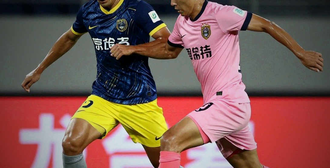 Vietnamese Football and the Data Revolution: When Information Bias is Destroying Sports Analysis Thinking