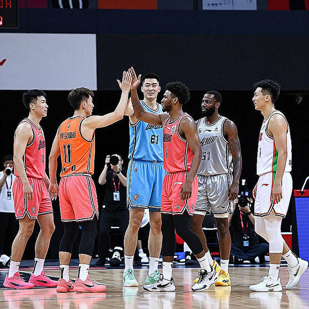 PAOK, ông chủ 64 tuổi và canh bạc 2027: Khi EuroLeague bán suất, không bán vé