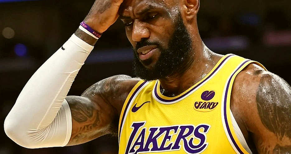 PAOK, ông chủ 64 tuổi và canh bạc 2027: Khi EuroLeague bán suất, không bán vé PAOK, ông chủ 64 tuổi và canh bạc 2027: Khi EuroLeague bán suất, không bán vé