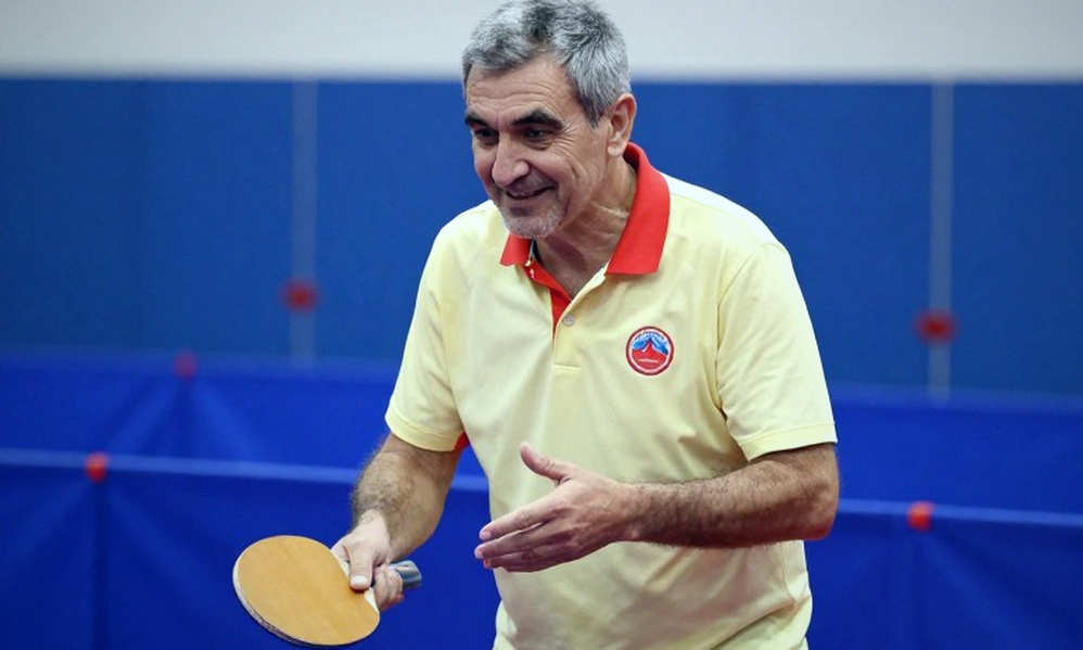 Elite Table Tennis Through a Track-Runner's Ruler: Speed, Spin and the Limits of Reflex Elite Table Tennis Through a Track-Runner's Ruler: Speed, Spin and the Limits of Reflex