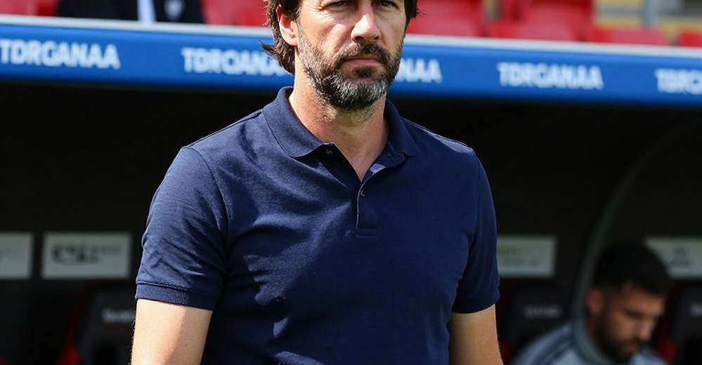 Raphinha in the Box: The Standing Rhythm of a False Nine and the Unanswered Question at Barcelona Raphinha in the Box: The Standing Rhythm of a False Nine and the Unanswered Question at Barcelona