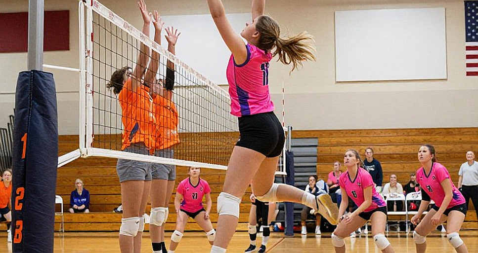 Bảng xếp hạng Top 16 đầu tiên của Ủy ban NCAA 2026: Nebraska số 1 và tín hiệu về sức mạnh lịch thi đấu
