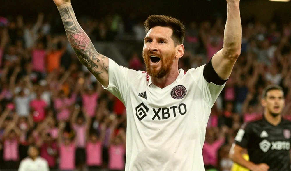 Football Analysis With Empty Data: The Line Between Expertise and Speculation Football Analysis With Empty Data: The Line Between Expertise and Speculation